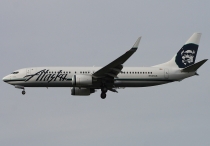 Alaska Airlines, Boeing 737-890(WL), N527AS, c/n 35694/2913, in SEA