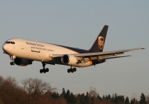 UPS - United Parcel Service, Boeing 767-34AERF, N322UP, c/n 27748/678, in BFI