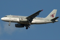 Qatar Airways, Airbus A319-133LR, A7-CJB, c/n 2341, in TXL