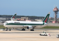 Alitalia, Boeing 767-343ER, EI-CRL, c/n 30008/743, in FCO
