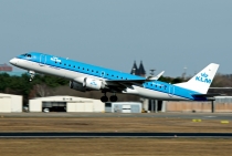 KLM Cityhopper, Embraer ERJ-190STD, PH-EZK, c/n 19000326, in TXL