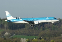 KLM Cityhopper, Embraer ERJ-190STD, PH-EZK, c/n 19000326, in ZRH