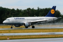 Lufthansa, Airbus A319-114, D-AILF, c/n 636, in FRA