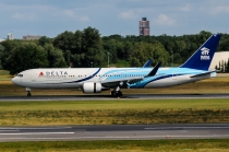 Delta Air Lines, Boeing 767-332ER(WL), N171DZ, c/n 29690/717, in TXL