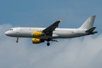 Vueling Airlines, Airbus A320-214, EC-JFF, c/n 2388, in TXL