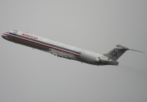 American Airlines, McDonnell Douglas MD-83, N9618A, c/n 53565/2201, in SEA