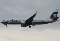 Alaska Airlines, Boeing 737-890(WL), N587AS, c/n 35684/2422, in SEA