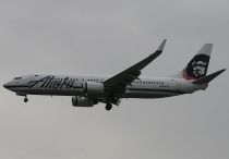 Alaska Airlines, Boeing 737-890(WL), N584AS, c/n 35682/2334, in SEA