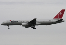 NWA - Northwest Airlines, Boeing 757-251, N511US, c/n 23199/72, in SEA