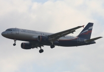 Aeroflot Russian Airlines, Airbus A320-214, VP-BQU, c/n 3373, in LHR