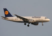 Lufthansa, Airbus A319-114, D-AILR, c/n 723, in BCN