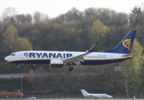 Ryanair, Boeing 737-8AS(WL), EI-EKW, c/n 38506/3221, in BFI