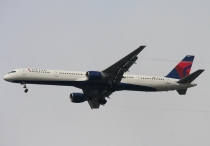Delta Air Lines, Boeing 757-351, N587NW, c/n 32986/1023, in SEA