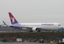 Hawaiian Airlines, Boeing 767-33AER(WL), N581HA, c/n 28141/853, in SEA
