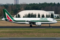 Alitalia, Airbus A320-216, EI-DTH, c/n 3956, in TXL