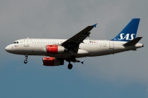 SAS - Scandinavian Airlines, Airbus A319-131, OY-KBR, c/n 3231, in TXL