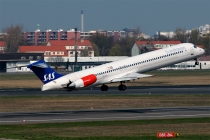 SAS - Scandinavian Airlines, McDonnell Douglas MD-82, SE-DIL, c/n 49913/1665, in TXL 