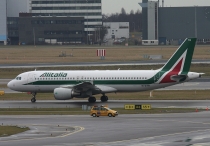 Alitalia, Airbus A320-216, EI-DTB, c/n 3815, in AMS