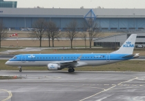 KLM Cityhopper, Embraer ERJ-190LR, PH-EZE, c/n 19000288, in AMS
