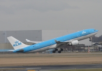 KLM - Royal Dutch Airlines, Airbus A330-203, PH-AOA, c/n 682, in AMS
