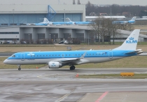 KLM Cityhopper, Embraer ERJ-190STD, PH-EZK, c/n 19000326, in AMS