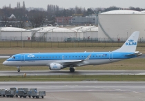 KLM Cityhopper, Embraer ERJ-190STD, PH-EZM, c/n 19000338, in AMS