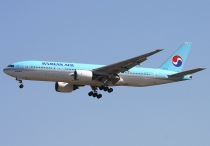 Korean Air, Boeing 777-2B5ER, HL7721, c/n 33727/452, in PEK