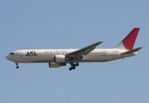 JAL - Japan Airlines, Boeing 767-346ER, JA602J, c/n 32887/879, in PEK