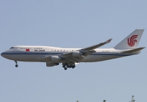 Air China, Boeing 747-4J6, B-2472, c/n 30158/1243, in PEK