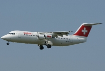 Swiss Intl. Air Lines, British Aerospace Avro RJ100, HB-IXR, c/n E3281, in ZRH