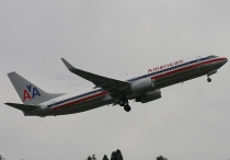 American Airlines, Boeing 737-823(WL), N834NN, c/n 29576/3244, in BFI