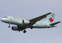 Air Canada, Airbus A319-114, C-FZUG, c/n 697, in YVR