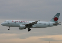 Air Canada, Airbus A320-211, C-FDQQ, c/n 059, in YVR