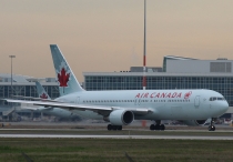 Air Canada, Boeing 767-375ER, C-FCAB, c/n 24082/213, in YVR