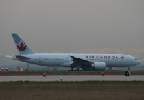 Air Canada, Boeing 777-233LR, C-FNNH, c/n 35247/699, in YVR