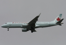 Air Canada, Embraer ERJ-190AR, C-FHIS, c/n 19000036, in YVR