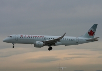 Air Canada, Embraer ERJ-190AR, C-FHKE, c/n 19000048, in YVR
