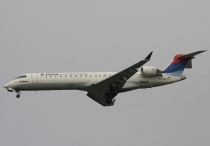 SkyWest Airlines (Delta Connection), Canadair CRJ-700, N613SK, c/n 10038, in YVR