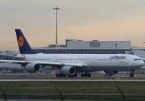 Lufthansa, Airbus A340-642, D-AIHI, c/n 569, in YVR