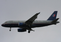 United Airlines, Airbus A319-131, N828UA, c/n 1031, in YVR