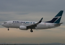 Westjet, Boeing 737-7CT(WL), C-FCWJ, c/n 35086/2613, in YVR