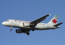 Air Canada, Airbus A319-114, C-FYIY, c/n 634, in YVR