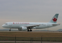 Air Canada, Airbus A320-211, C-FKOJ, c/n 330, in YVR