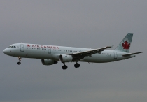 Air Canada, Airbus A321-211, C-GIUE, c/n 1632, in YVR