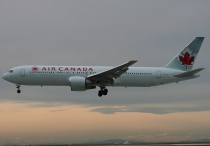 Air Canada, Boeing 767-375ER, C-FCAF, c/n 24084/219, in YVR