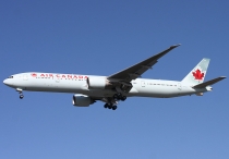 Air Canada, Boeing 777-333ER, C-FIUV, c/n 35248/702, in YVR