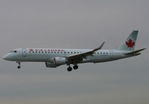 Air Canada, Embraer ERJ-190AR, C-FGLY, c/n 19000028, in YVR