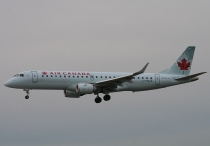 Air Canada, Embraer ERJ-190AR, C-FMZB, c/n 19000111, in YVR