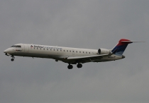 SkyWest Airlines (Delta Connection), Canadair CRJ-700, N608SK, c/n 10252, in YVR