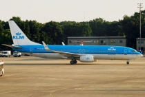 KLM - Royal Dutch Airlines, Boeing 737-8K2(WL), PH-BXF, c/n 29596/583, in TXL